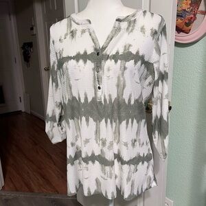 Emily Daniel’s Women's Button-Up Top, L